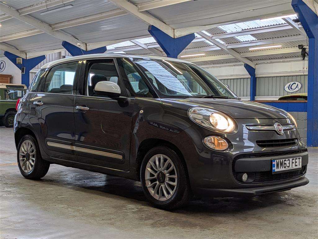 <p>2013 FIAT 500L LOUNGE MULTIJET</p>