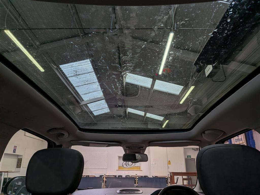 <p>2013 FIAT 500L LOUNGE MULTIJET</p>