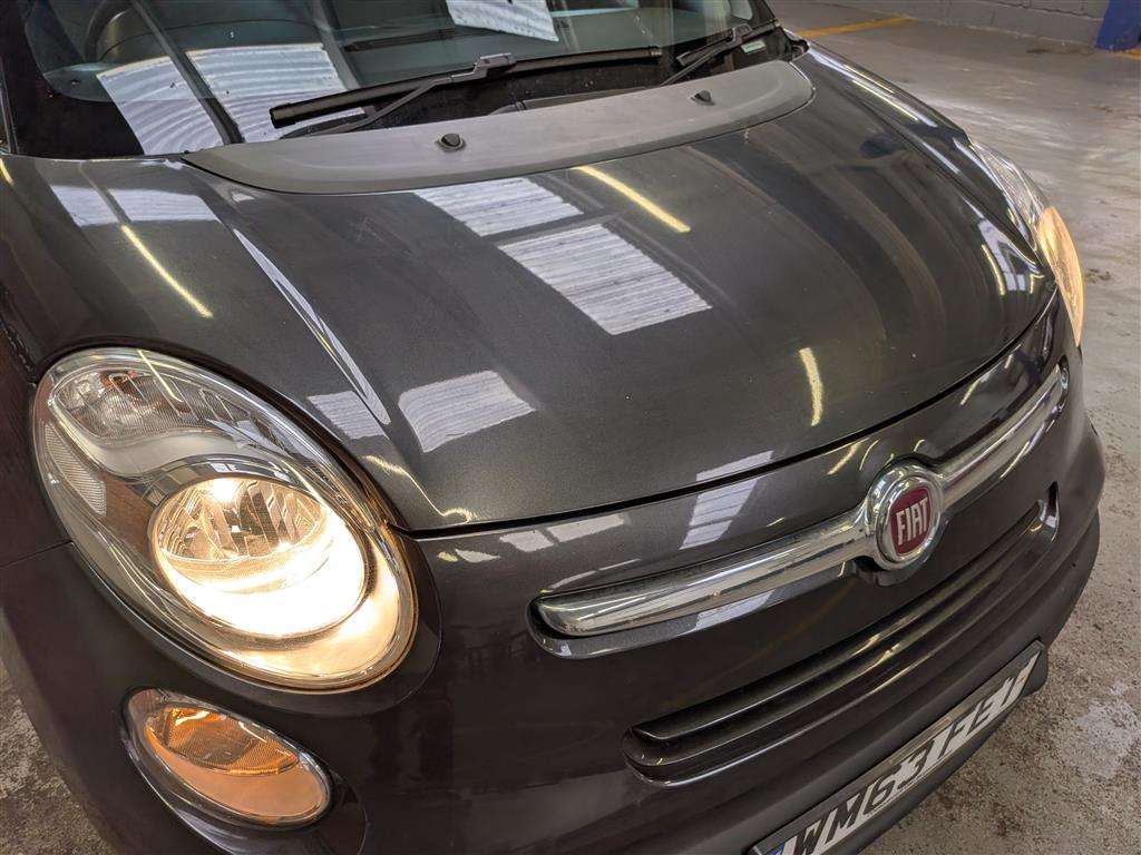 <p>2013 FIAT 500L LOUNGE MULTIJET</p>