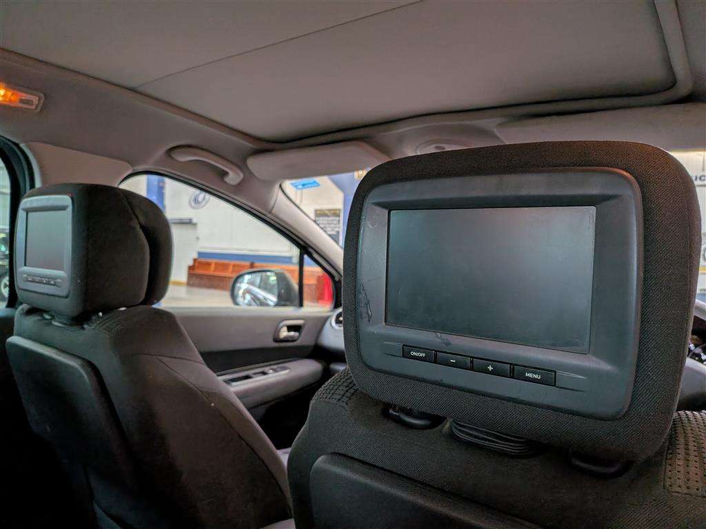 <p>2013 PEUGEOT 5008 FAMILY HDI</p>