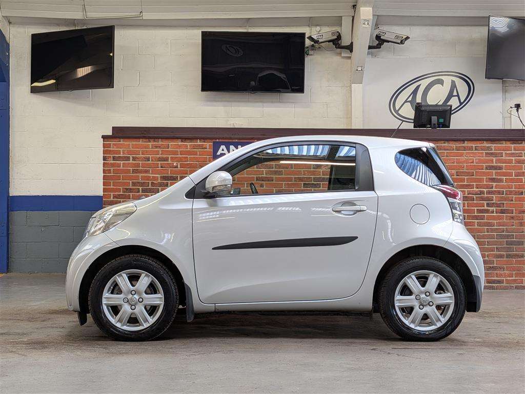 <p>2009 TOYOTA IQ VVT-I</p>