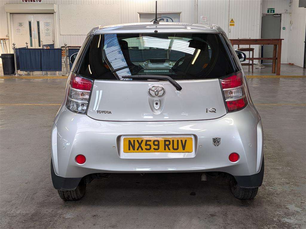 <p>2009 TOYOTA IQ VVT-I</p>