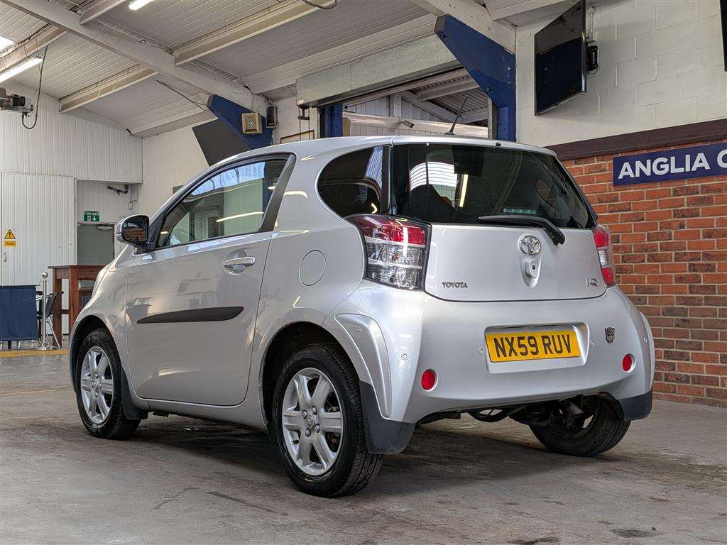 <p>2009 TOYOTA IQ VVT-I</p>
