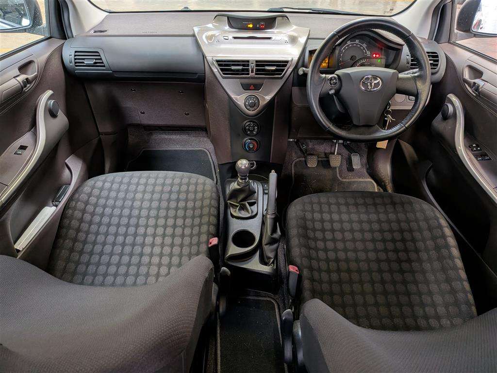 <p>2009 TOYOTA IQ VVT-I</p>