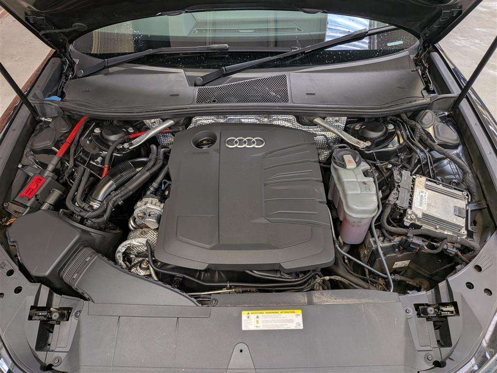 <p>2019 AUDI A6 SPORT 40 TDI S-A</p>