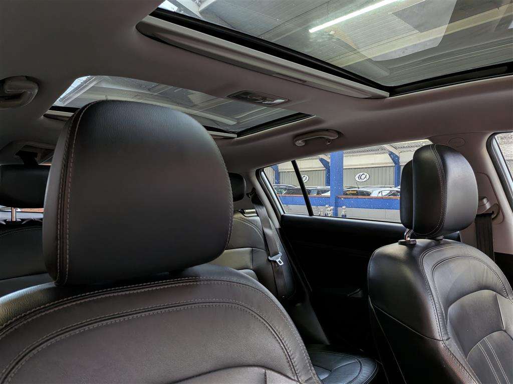 <p>2012 KIA SPORTAGE KX-3 SAT NAV CRD</p>