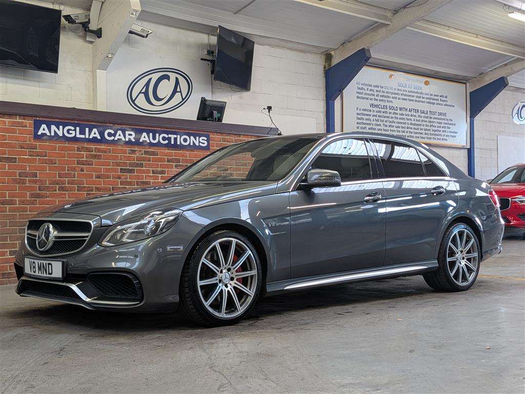 <p>2013 MERCEDES-BENZ E63 AMG S AUTO</p>