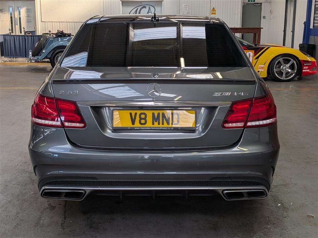 <p>2013 MERCEDES-BENZ E63 AMG S AUTO</p>