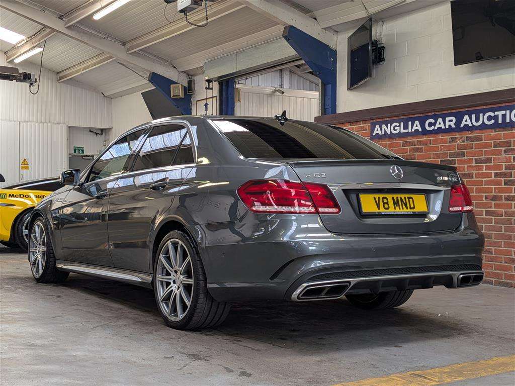 <p>2013 MERCEDES-BENZ E63 AMG S AUTO</p>