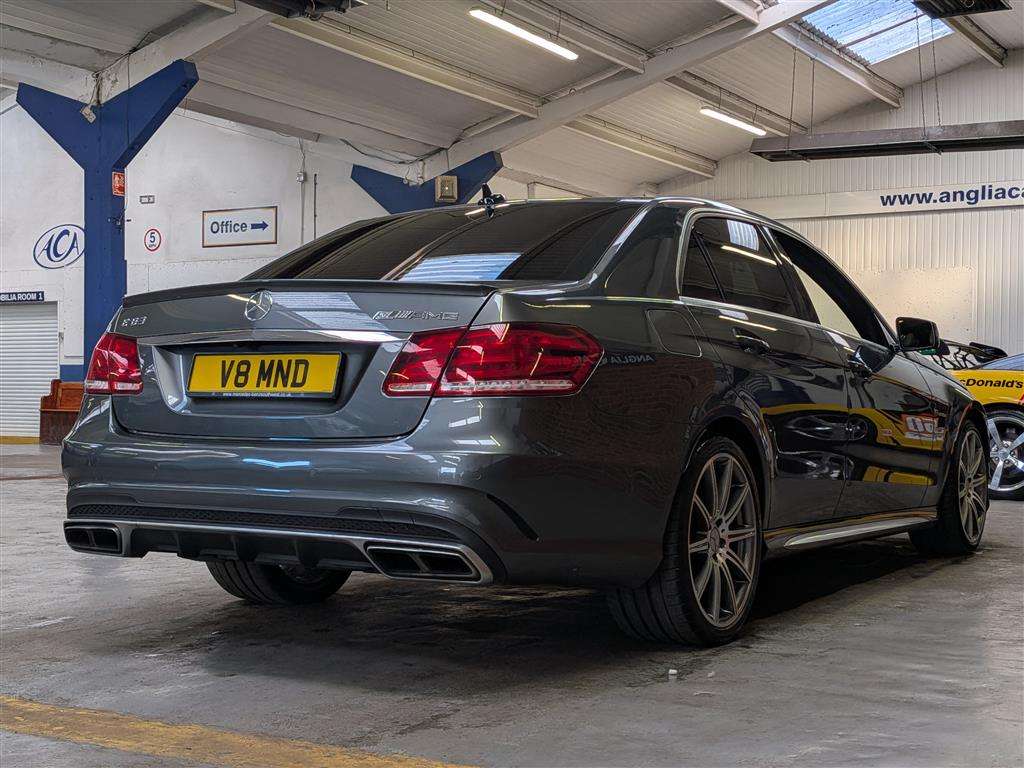 <p>2013 MERCEDES-BENZ E63 AMG S AUTO</p>