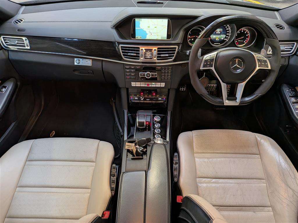 <p>2013 MERCEDES-BENZ E63 AMG S AUTO</p>