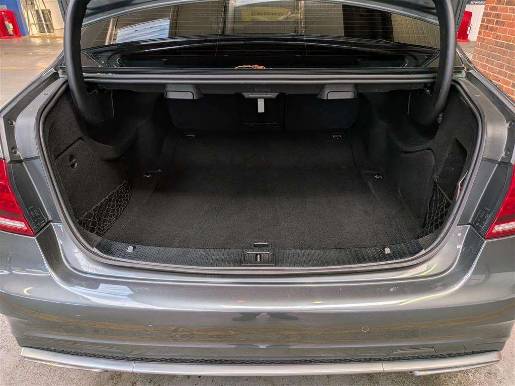 <p>2013 MERCEDES-BENZ E63 AMG S AUTO</p>