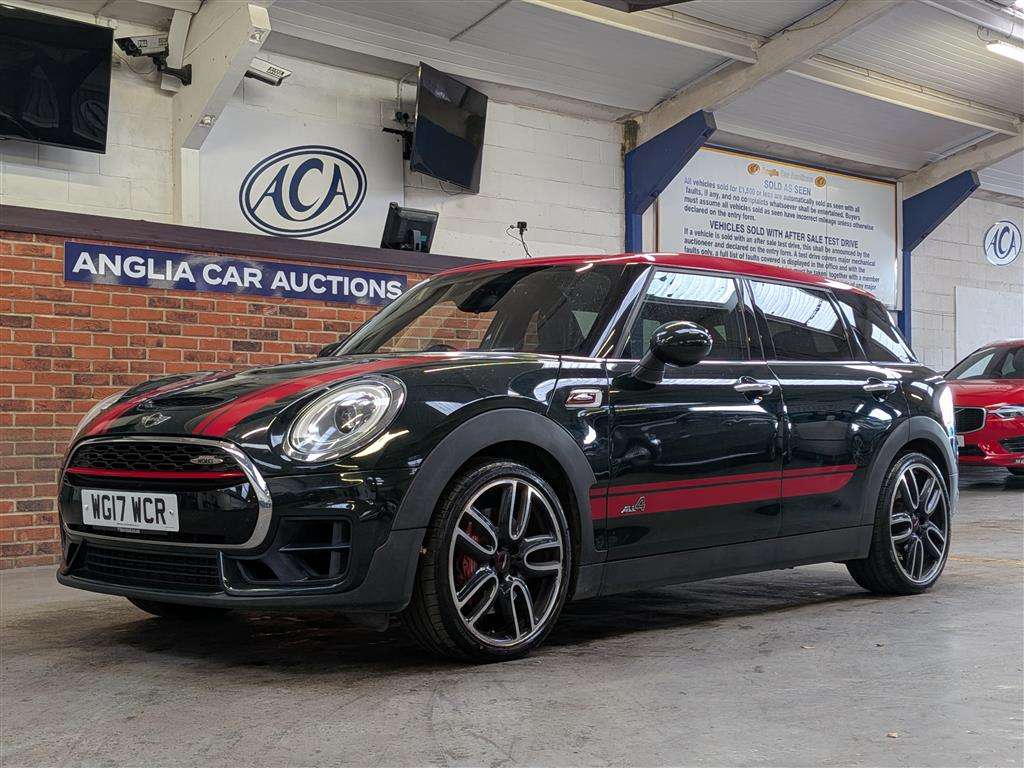 <p>2017 MINI CLUBMAN JOHN COOPER WORKS</p>