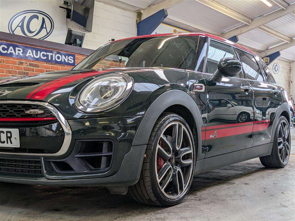 <p>2017 MINI CLUBMAN JOHN COOPER WORKS</p>