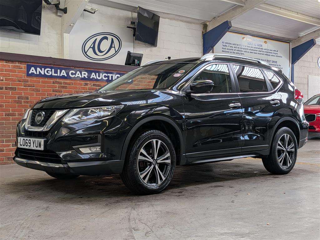 <p>2019 NISSAN X-TRAIL N-CONNECTA DIG-T</p>