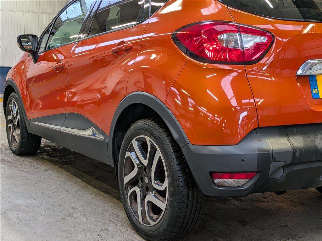 <p>2014 RENAULT CAPTURD-QUE S M-NAV NRG D</p>
