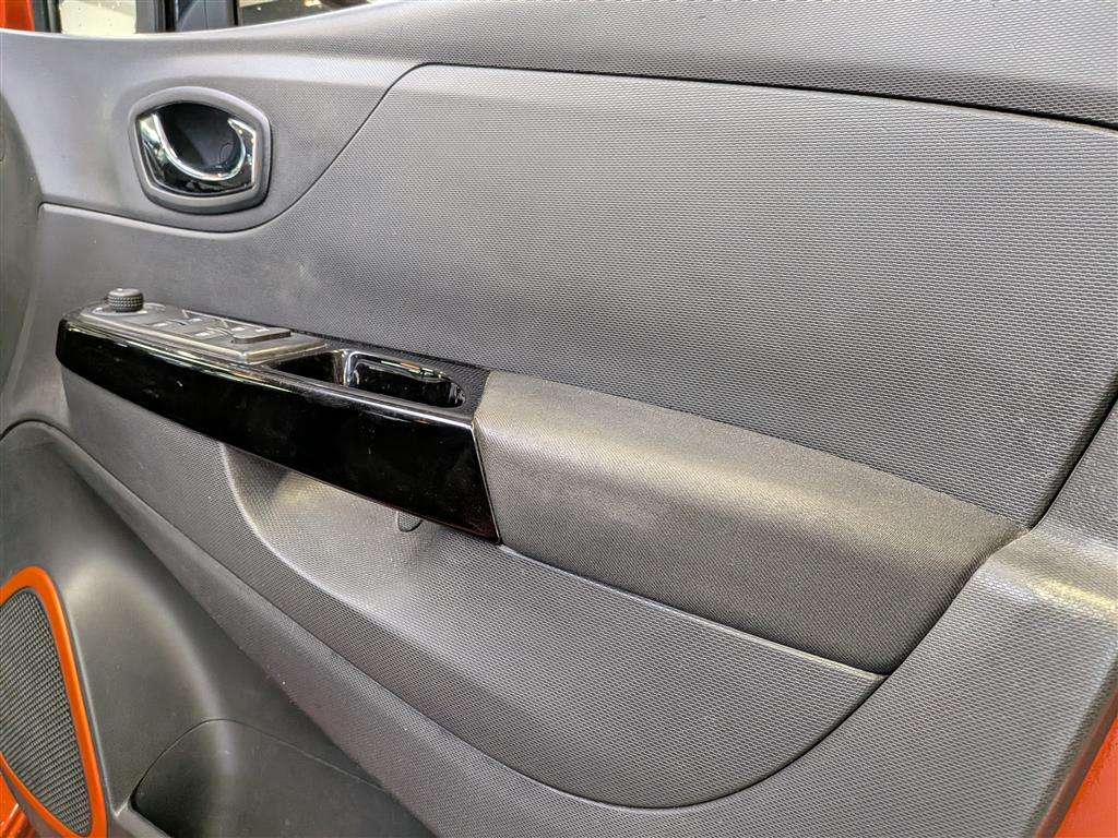 <p>2014 RENAULT CAPTURD-QUE S M-NAV NRG D</p>