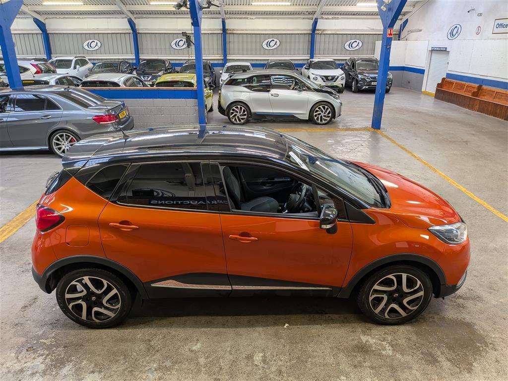 <p>2014 RENAULT CAPTURD-QUE S M-NAV NRG D</p>