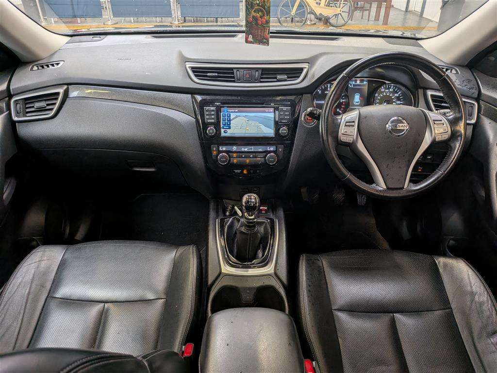 <p>2016 NISSAN X-TRAIL TEKNA DCI 4X4</p>