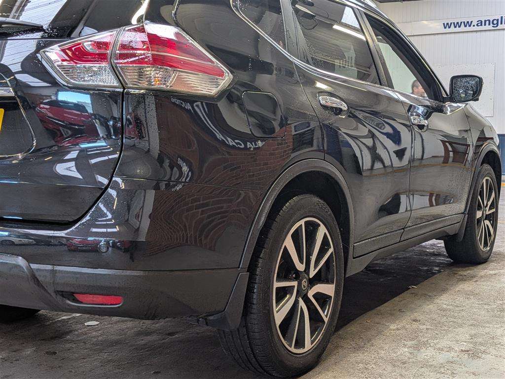 <p>2016 NISSAN X-TRAIL TEKNA DCI 4X4</p>