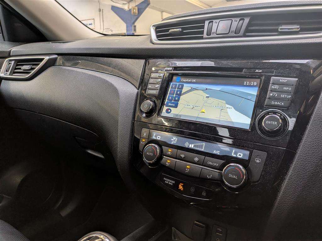 <p>2016 NISSAN X-TRAIL TEKNA DCI 4X4</p>