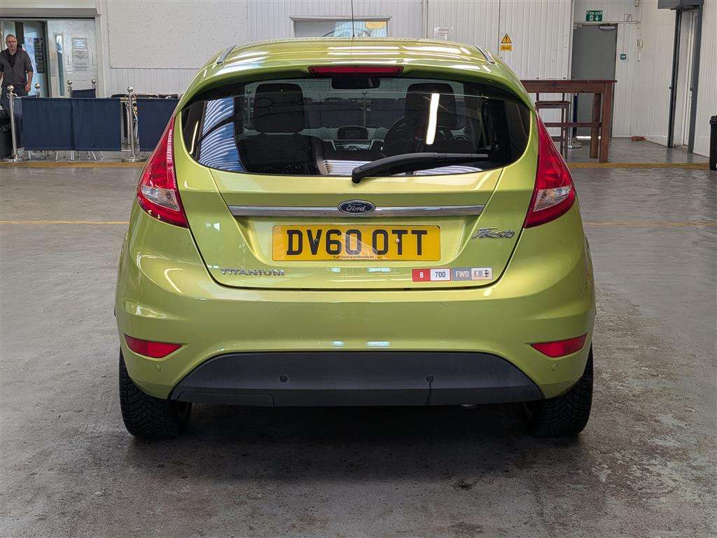 <p>2010 FORD FIESTA TITANIUM</p>