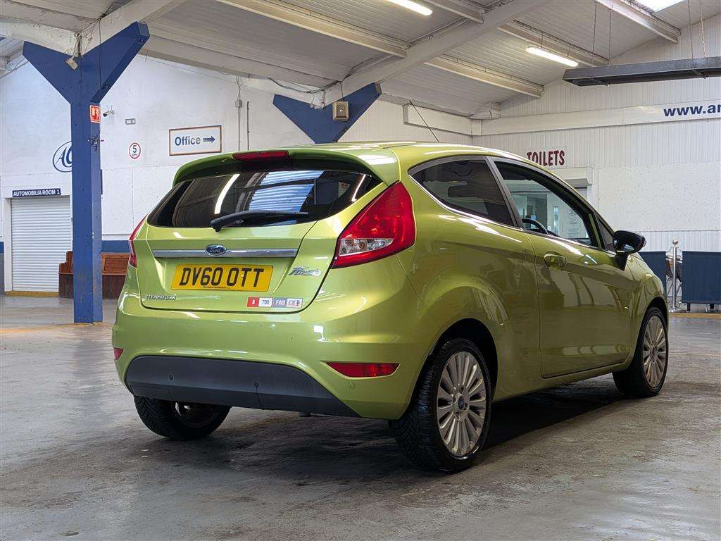 <p>2010 FORD FIESTA TITANIUM</p>