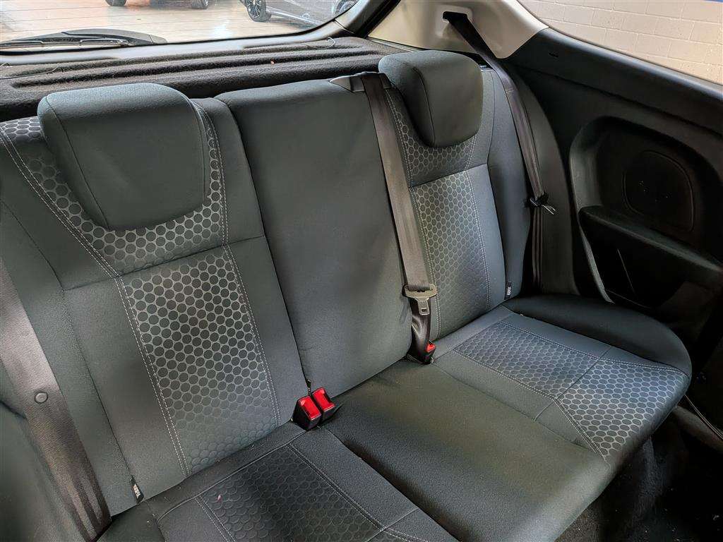 <p>2010 FORD FIESTA TITANIUM</p>