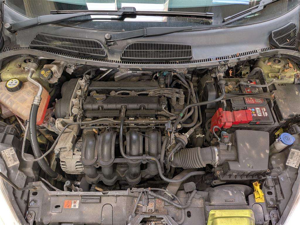 <p>2010 FORD FIESTA TITANIUM</p>