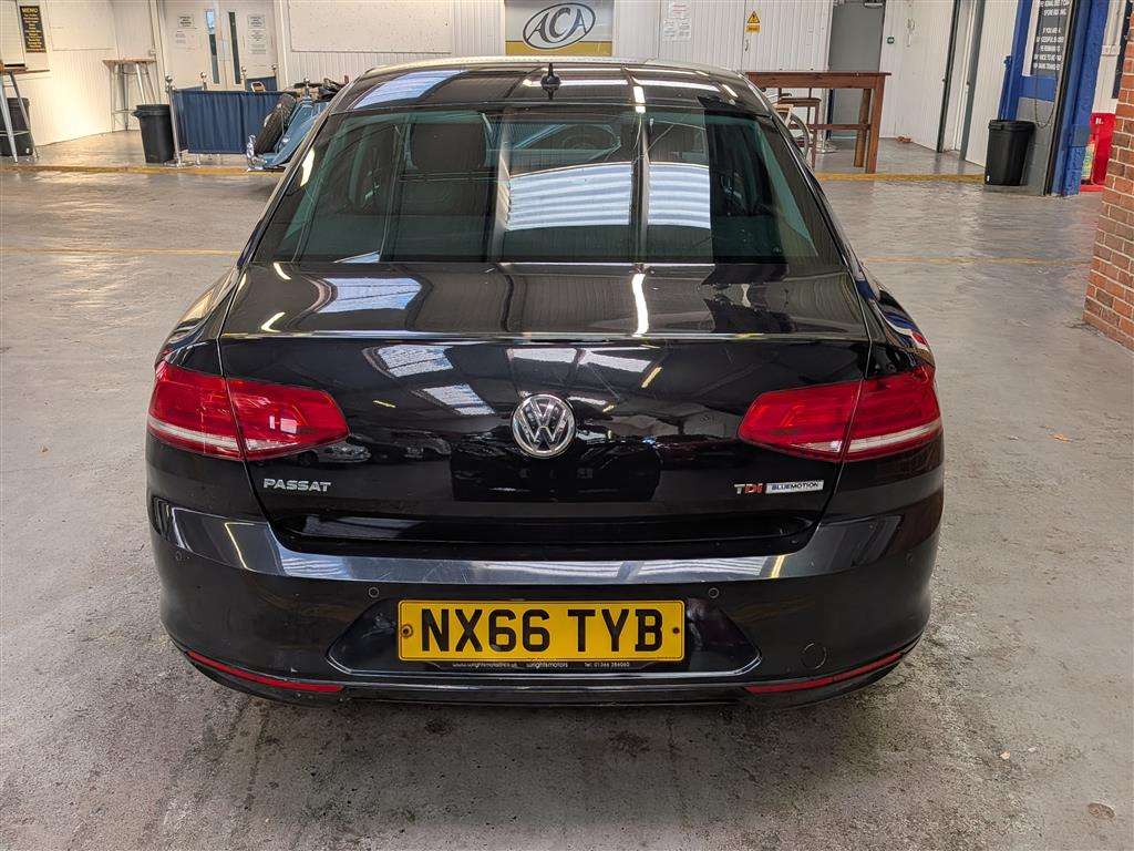 <p>2016 VOLKSWAGEN PASSAT SE BUSINESS TDI BM</p>