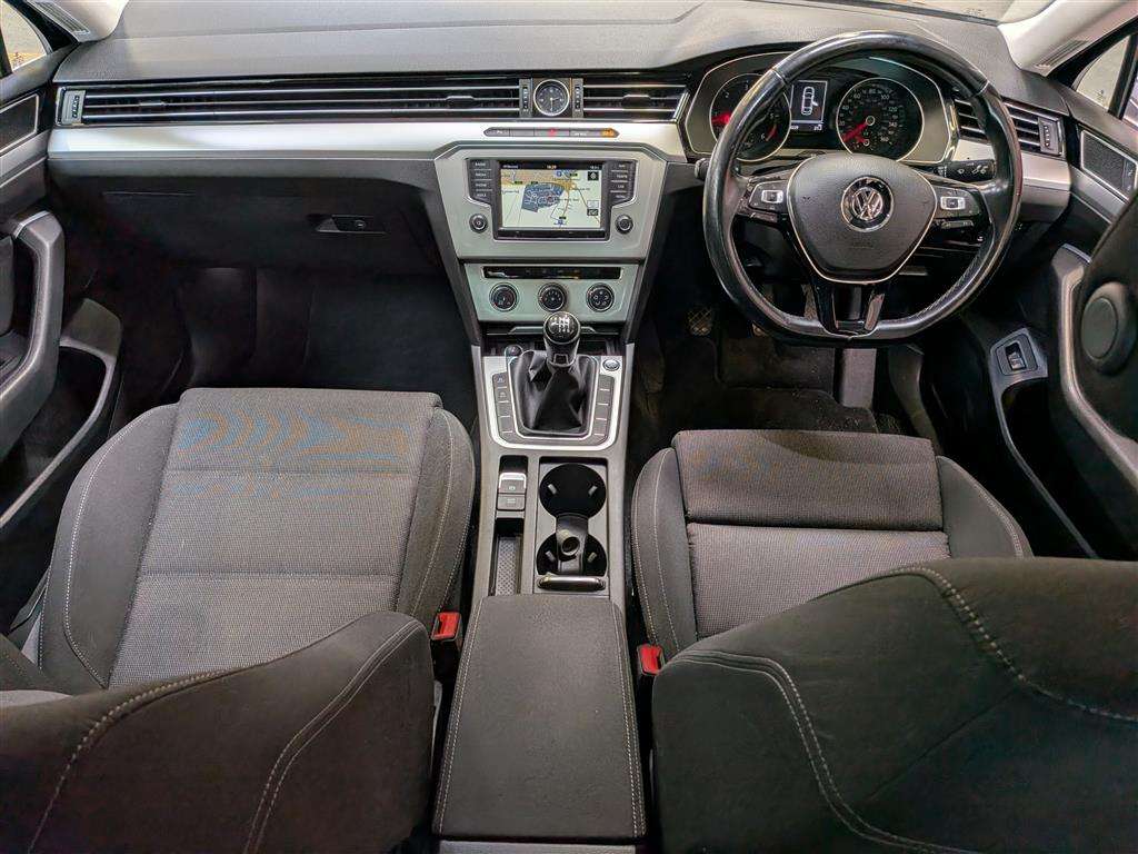 <p>2016 VOLKSWAGEN PASSAT SE BUSINESS TDI BM</p>