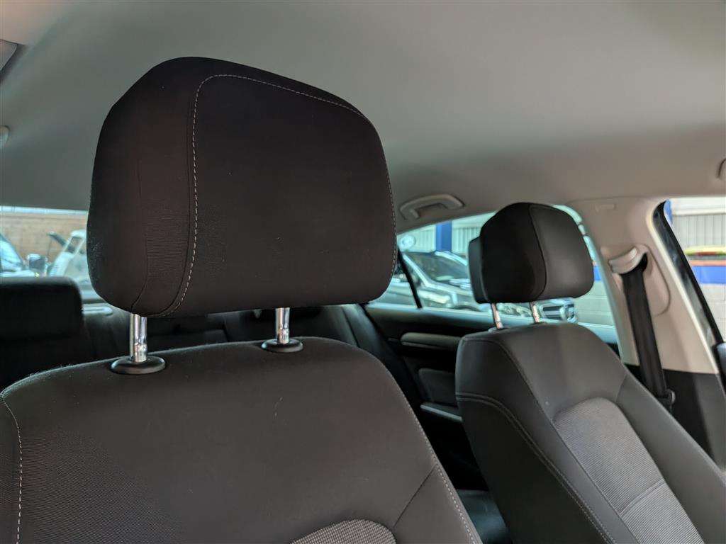 <p>2016 VOLKSWAGEN PASSAT SE BUSINESS TDI BM</p>