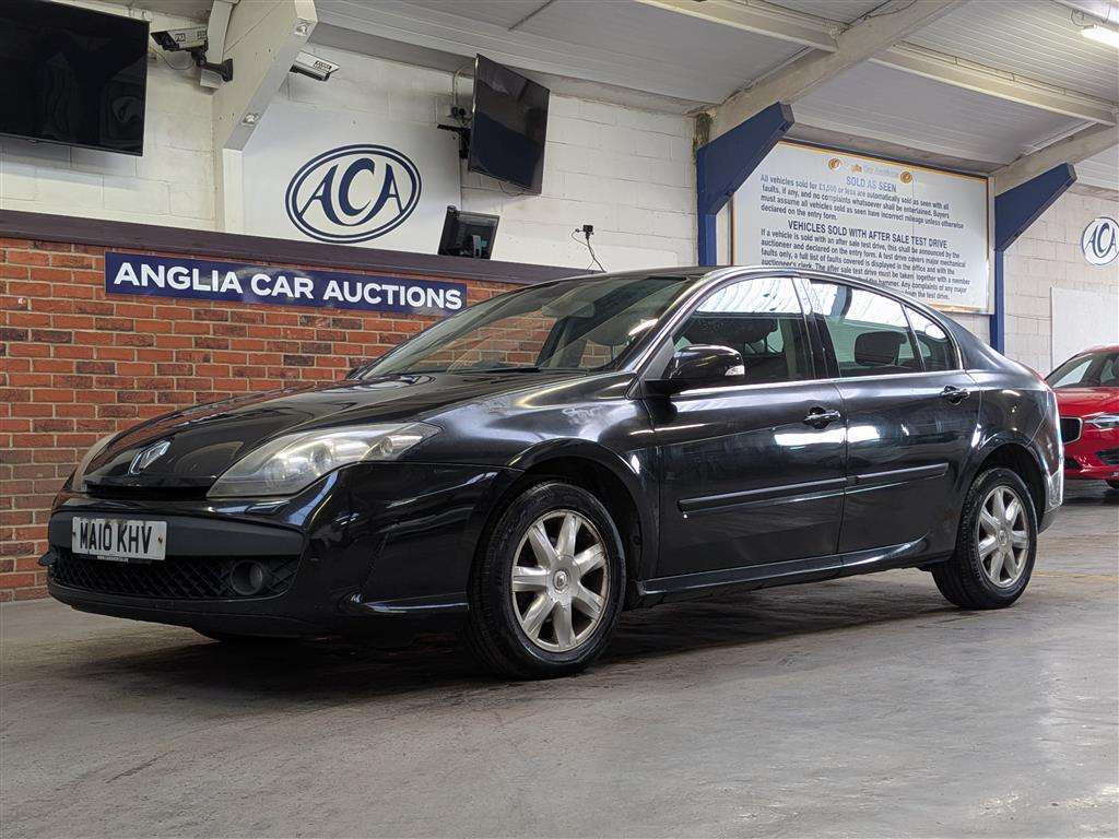 <p>2010 RENAULT LAGUNA DY-QUE T-T DCI 110</p>