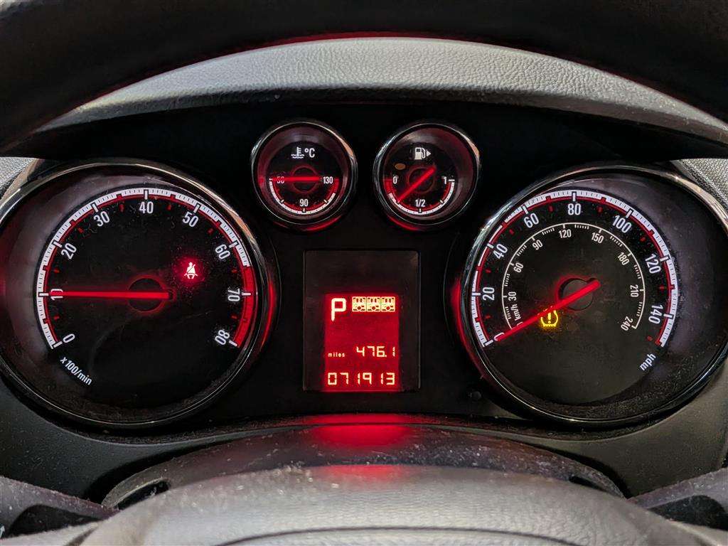 <p>2014 VAUXHALL MERIVA EXCLUSIV AC AUTO</p>
