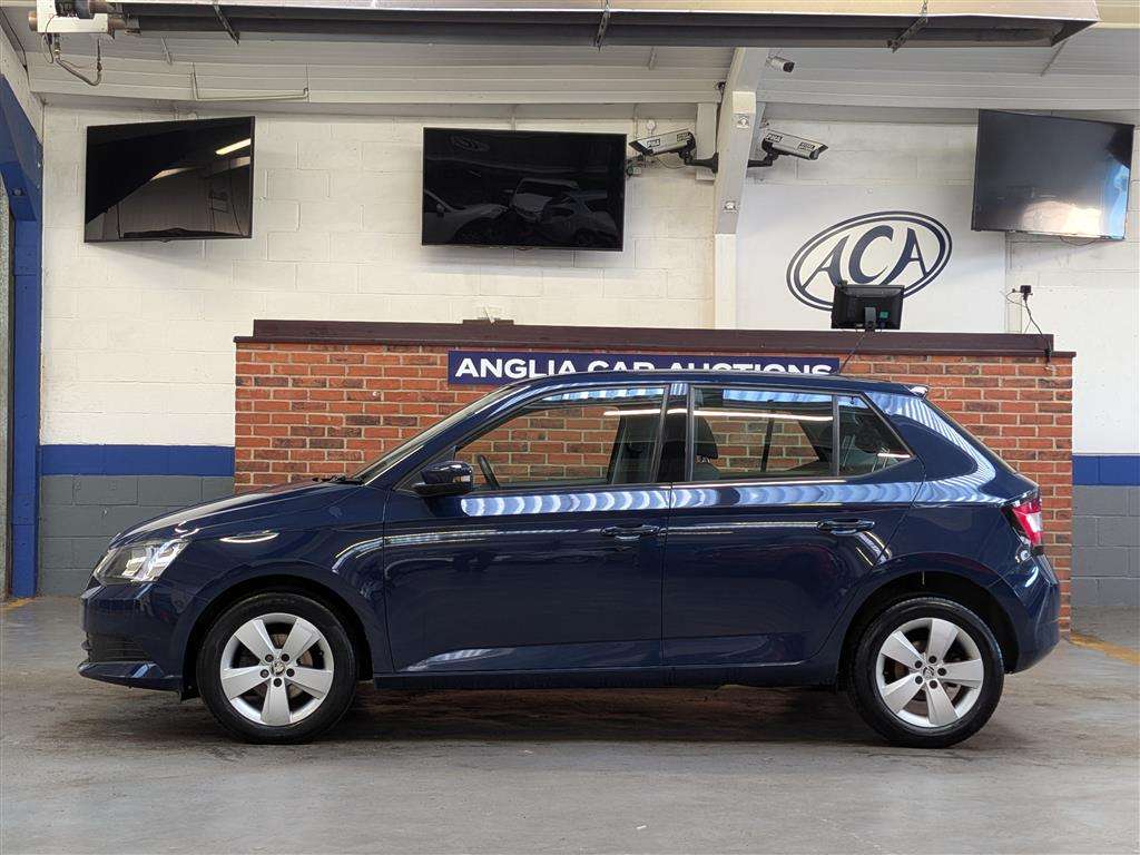 <p>2015 SKODA FABIA SE TSI</p>