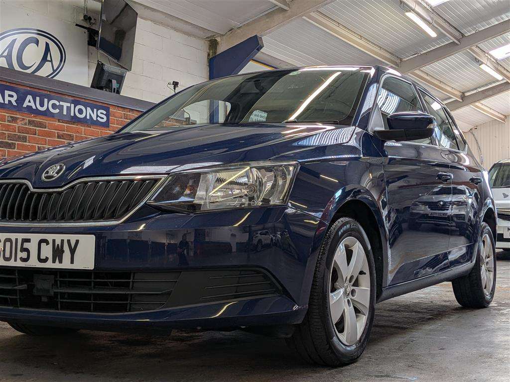<p>2015 SKODA FABIA SE TSI</p>