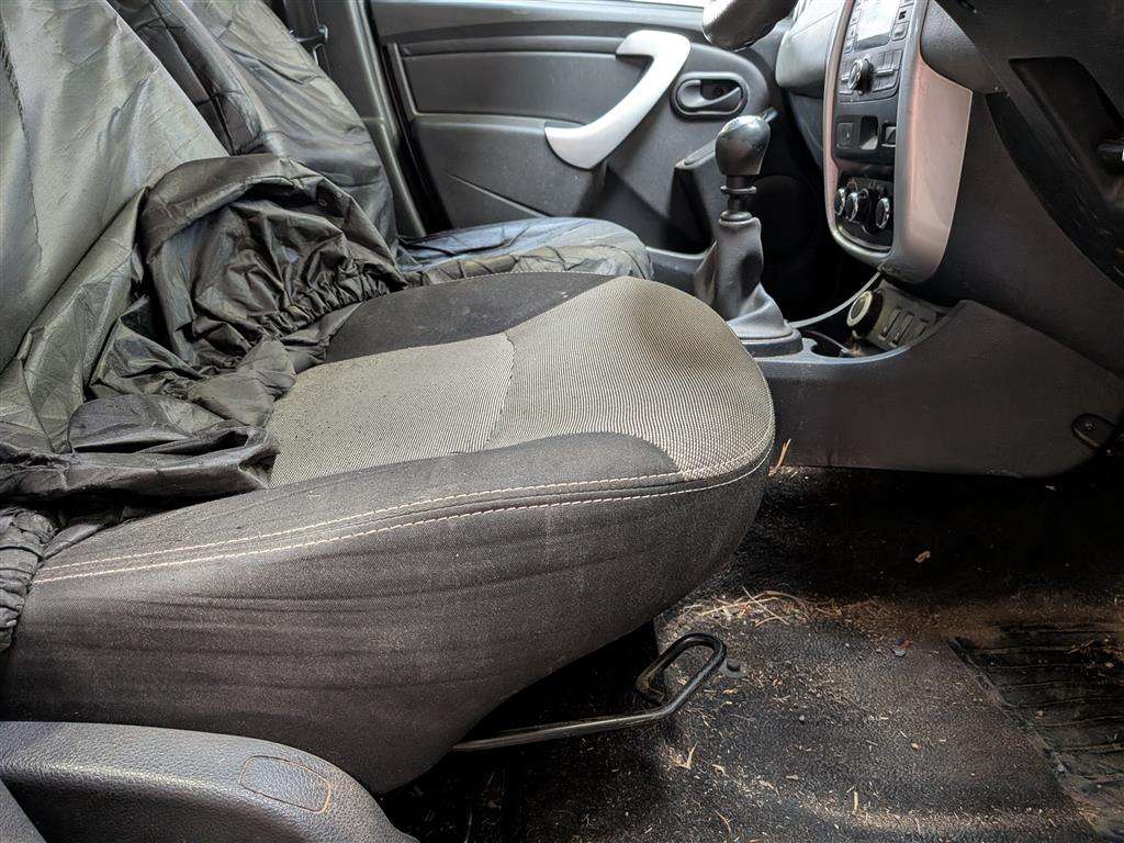 <p>2015 DACIA DUSTER AMBIANCE DCI 4X4</p>