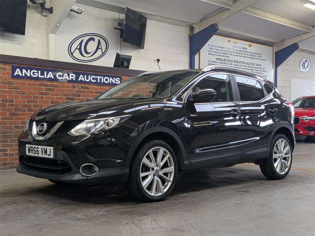 <p>2016 NISSAN QASHQAI TEKNA DCI</p>
