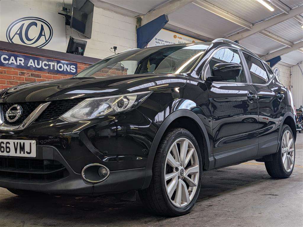 <p>2016 NISSAN QASHQAI TEKNA DCI</p>