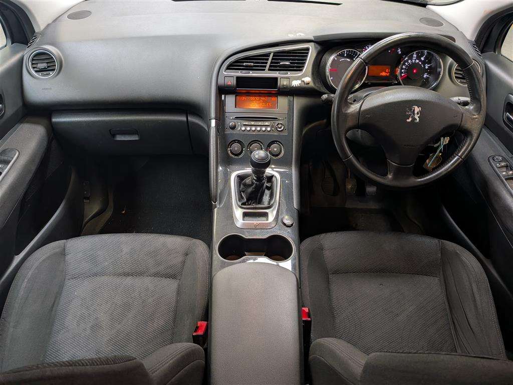 <p>2012 PEUGEOT 3008 ACCESS HDI</p>