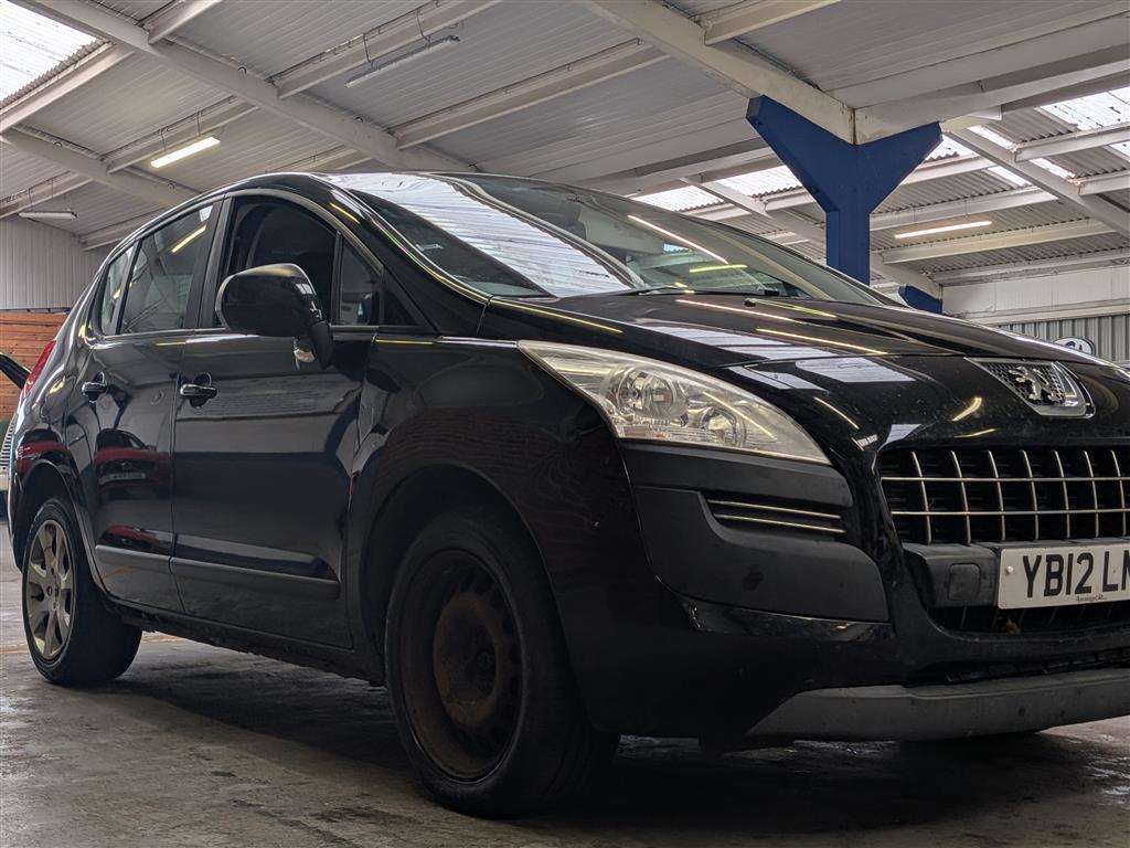 <p>2012 PEUGEOT 3008 ACCESS HDI</p>