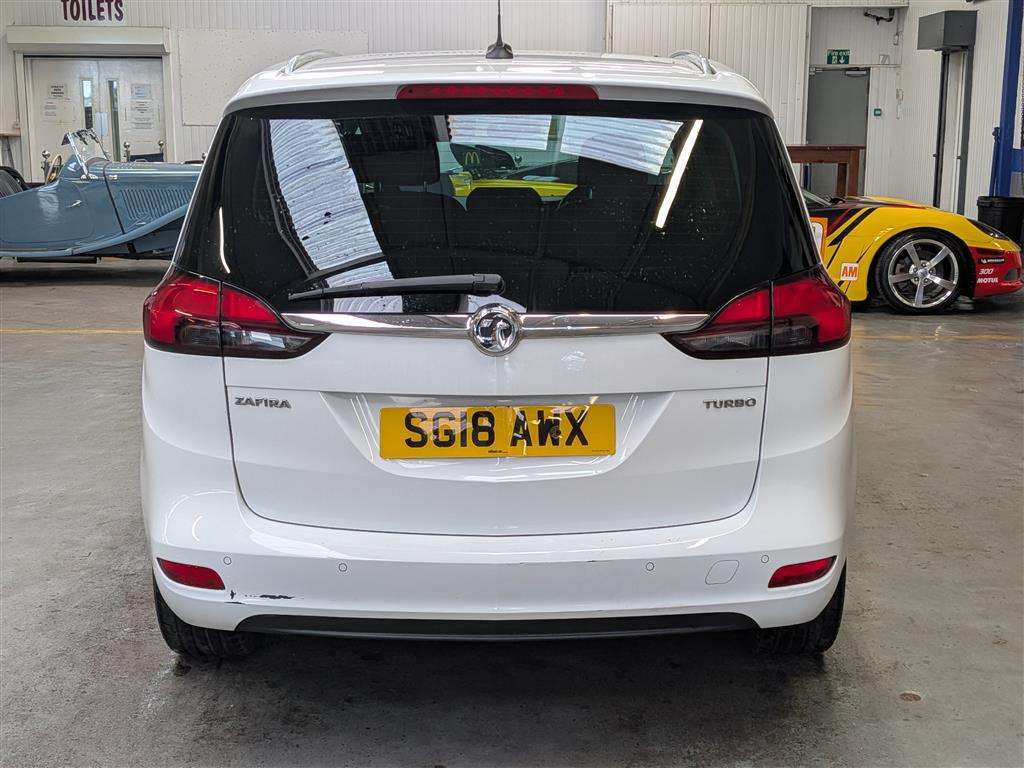 <p>2018 VAUXHALL ZAFIRA TOURER SRI NAV TUR</p>
