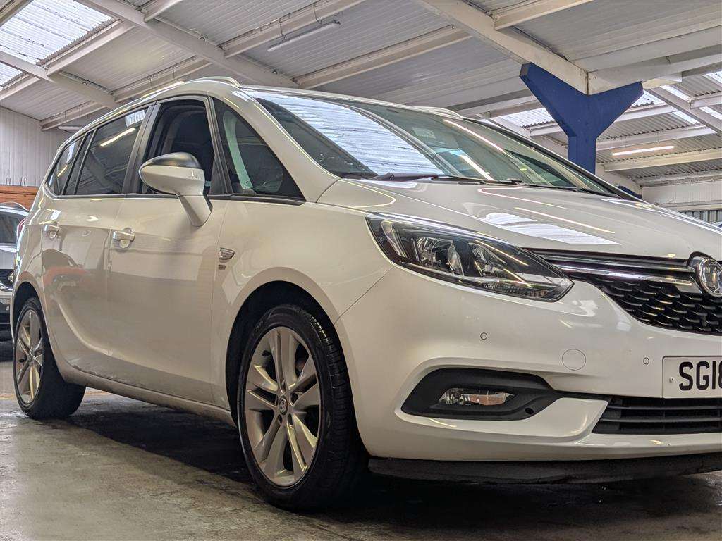 <p>2018 VAUXHALL ZAFIRA TOURER SRI NAV TUR</p>