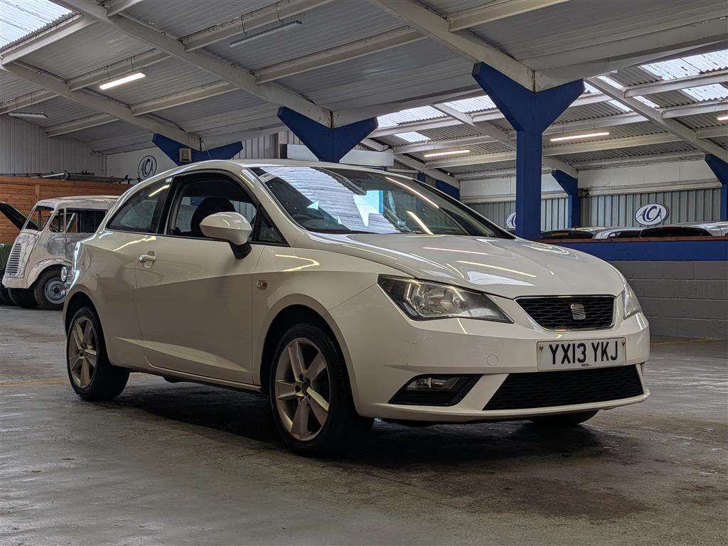 <p>2013 SEAT IBIZA TOCA</p>