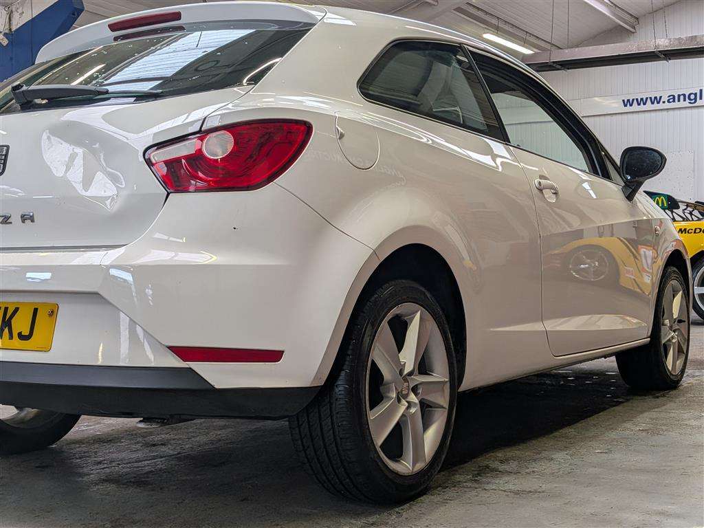 <p>2013 SEAT IBIZA TOCA</p>