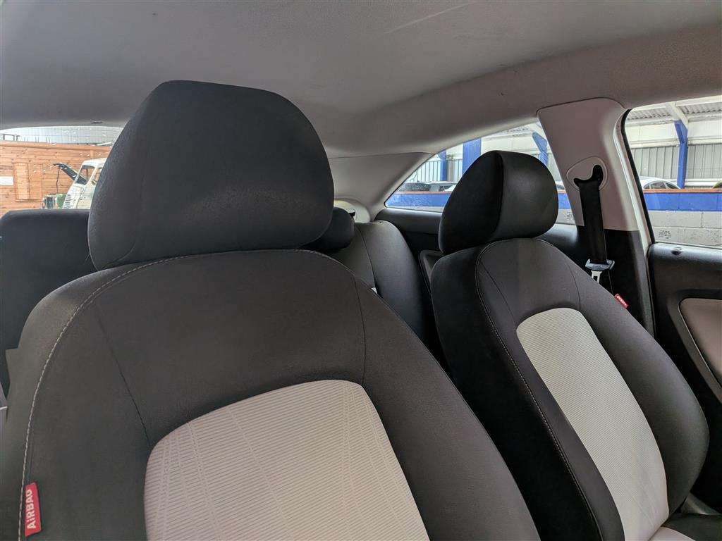 <p>2013 SEAT IBIZA TOCA</p>