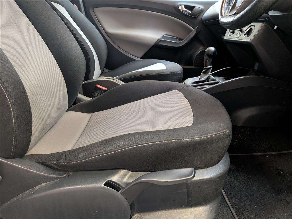 <p>2013 SEAT IBIZA TOCA</p>