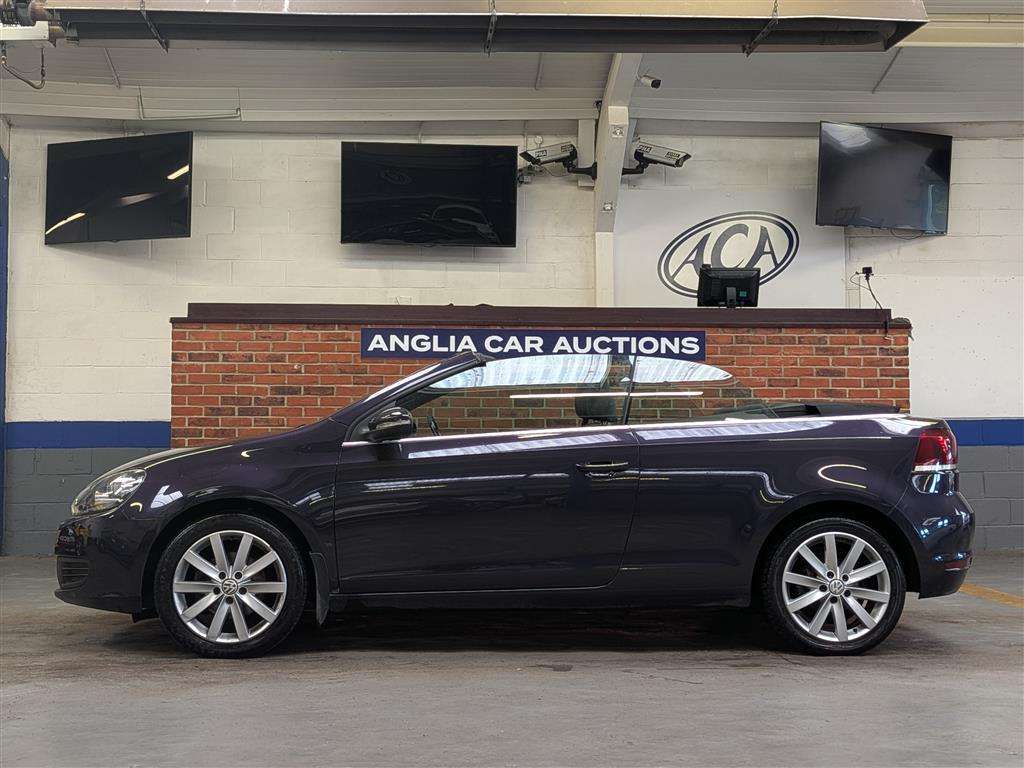 <p>2013 VOLKSWAGEN GOLF SE BLUEMOTION TECH T</p>