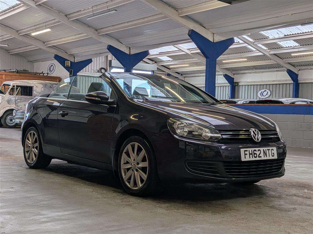 <p>2013 VOLKSWAGEN GOLF SE BLUEMOTION TECH T</p>