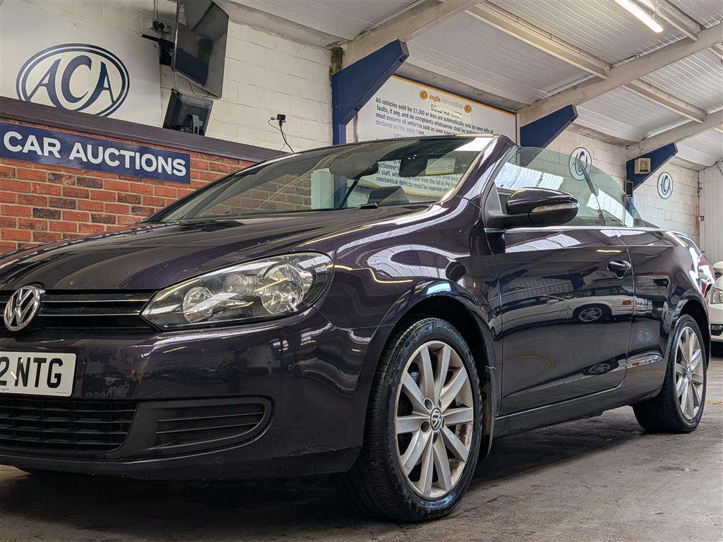 <p>2013 VOLKSWAGEN GOLF SE BLUEMOTION TECH T</p>